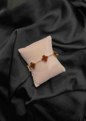 Гривна червени детелини